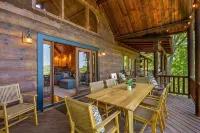 Newly Renovated  5Br 3BA Cabin with Amazing Mountain Sunset Views