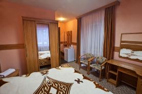 Kristall Hotel
