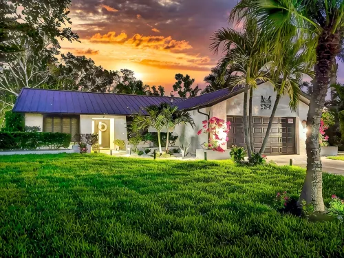 Heated Pool & AC Game Room • Mini Golf • 3Br • 12 Min to Ami • Renovated