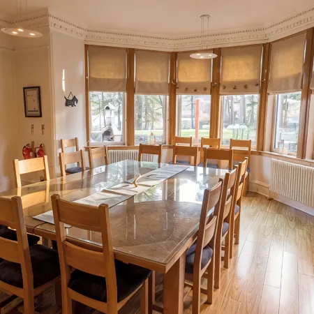 Stronachlachar Lodge - spacious with cinematic views, direct access to loch.