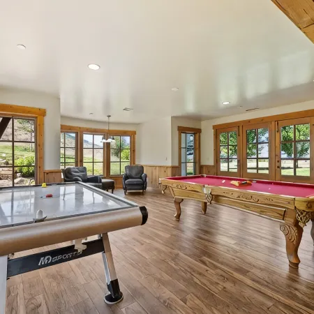 Rustic 8B Estate on 40 Acres – 9,900Sqft Estate on Private Ranch with 2 Hot Tubs