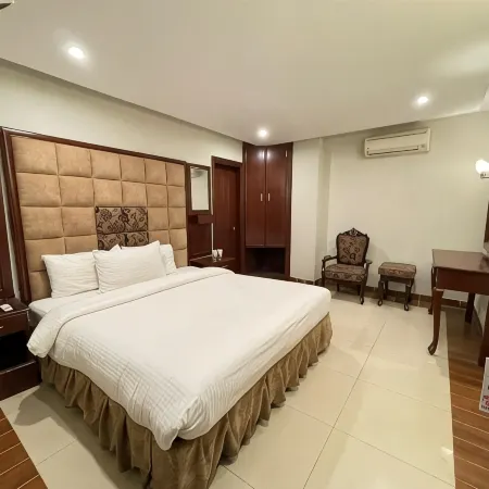 Al-Noor Hotel