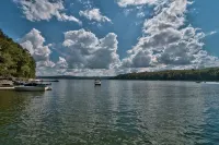 Paupack Point Wallenpaupack Lakefront  Log Home - 3 bedrooms + Central AC