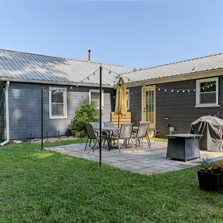 Blue Bungalow w/ Free Golf Cart