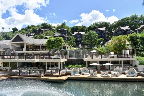 Marigot Marina Apartment 6a, with free Zoetry Hotel access