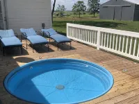 SunShiner Farm - Shiner, TX Hotels in Lavaca County