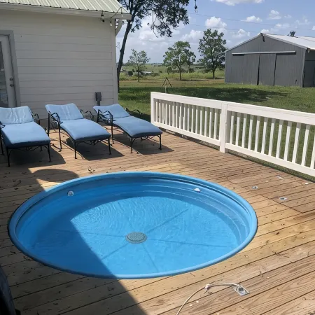SunShiner Farm - Shiner, TX