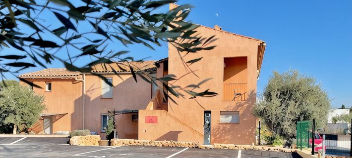 Plage du Capelan | Parking | Private entrance | Air-conditioned | Peace and quiet guaranteed Hotels in Bandol