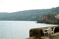 Cornish Cottage sea 100m four bedrooms Kingsand, homely & comfortable