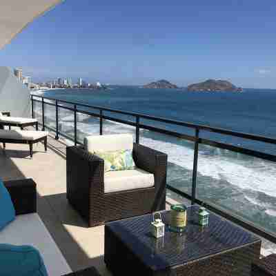 Brand new 9th floor Beach/Oceanfront Condo in beutiful Mazatlan - Sanitized Others