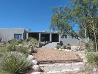Big Sky Marfa - Quiet, Spacious Adobe with Spectacular WtX Views! Hotels in Marfa