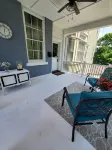 Located in the Historic downtown district, cozy studio, wifi.
