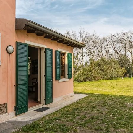 XV century villa recently restored , located on Colà di Lazise