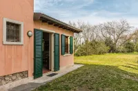 XV century villa recently restored , located on Colà di Lazise - 3 tähden