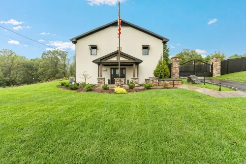 Norris Lake Stooksbury Lodge Perfect for Side by Side’s, Families, and Fishing!