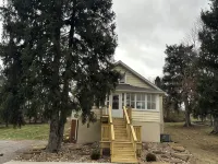 Rio Grande "Dean Lewis" House. Just off campus! Hotels in Gallia County