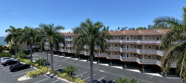 Condo in Waterfront Resort - Clearwater Beaches & Honeymoon Island, Free Bikes Hotels in Dunedin