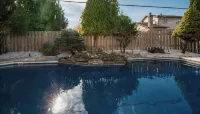 Lux. 4BR House with Pool near DT - Pool
