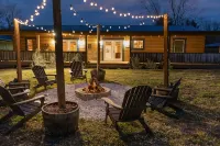 3 Min to Brown County State Park+Hot Tub+Fire Pit+Swing Set+Games