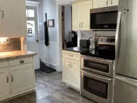 Charming 2-bedroom house in lovely Algona with WiFi, AC โรงแรมในอัลโกนา