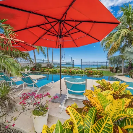 Beachfront Villa Elysian Sol Suite Sleeps 3