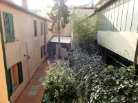Completely renovated apartment in the center