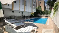 LAVİN Garden Hotel