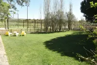 Entire villa with swimming pool and padel court, near the beach. 14 people. - Villas