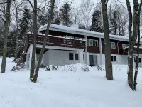 Stowe Toll House Double Lift Ski in/out Gem - 방갈로