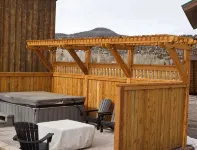 Beautiful Newly Remodeled Log Cabin at Tiny Timbers Resort! - 홈스테이
