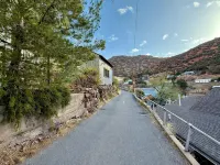 3-Bedroom Cabin in Old Bisbee Hotels in Bisbee