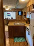 Cozy Creek Cabin: 1-Bedroom Cabin next to Pipestem Resort - Chalets