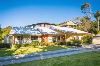 Tathra Beach House Holiday Apartments