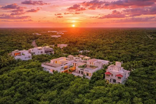 #1 Booked Largest Estate Villa in Tulum Region, Indoor Pool, Gym, Walk to Beach - فلل