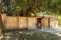 Beautiful Oasis on Lake Washington and Seward Park! Pool and Hottub ⭐️ - Private Pools