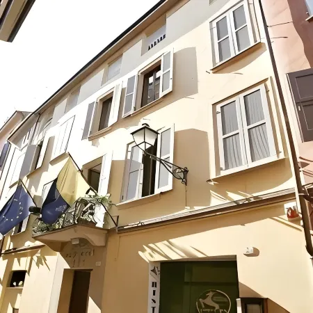 Hotel Cervetta 5