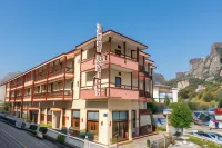 Famissi Hotel - bar