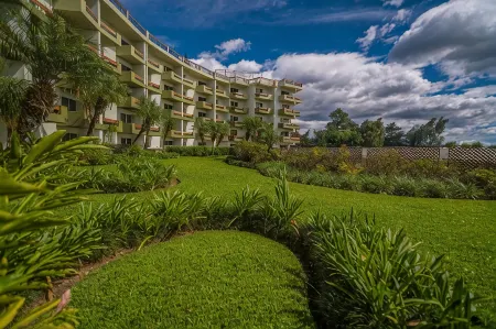 Porta Hotel del Lago