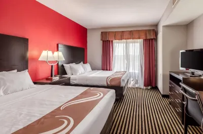 Quality Inn & Suites Hotel a 