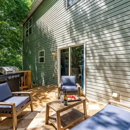 Charming 5bd - BBQ - Deck- 4mins Duke University