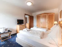 Hotel Kreuzberg Monte Croce Hotels in Sesto