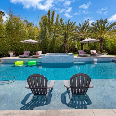 Private gated home, pool/hot tub, bbq, beach, families, summer vacation.