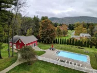 Amore Estate -  beautiful room with many places to explore and relax in. - Pools