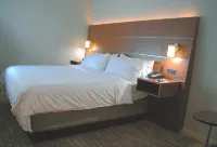 Holiday Inn Express & Suites COLUMBIA CITY by IHG - Wifi