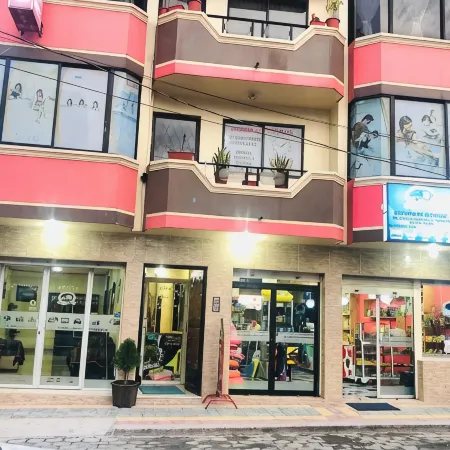 Hostal y Complejo Recreacional la Playita de Monse