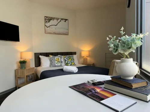 Melbourne Studio Apartments Hotel @ 138 Elgin Carlton - Wifi