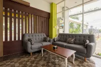 Noura Guest House Syariah Merjosari - Pensions