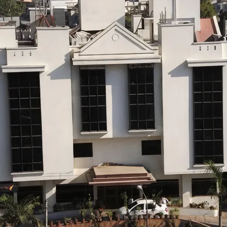 Hotel Ambaji International