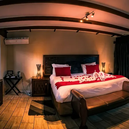 Waterfalls Boutique Hotel