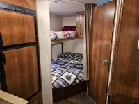 Cozy camping retreat on the banks of the beautiful AuSable River - Homestays